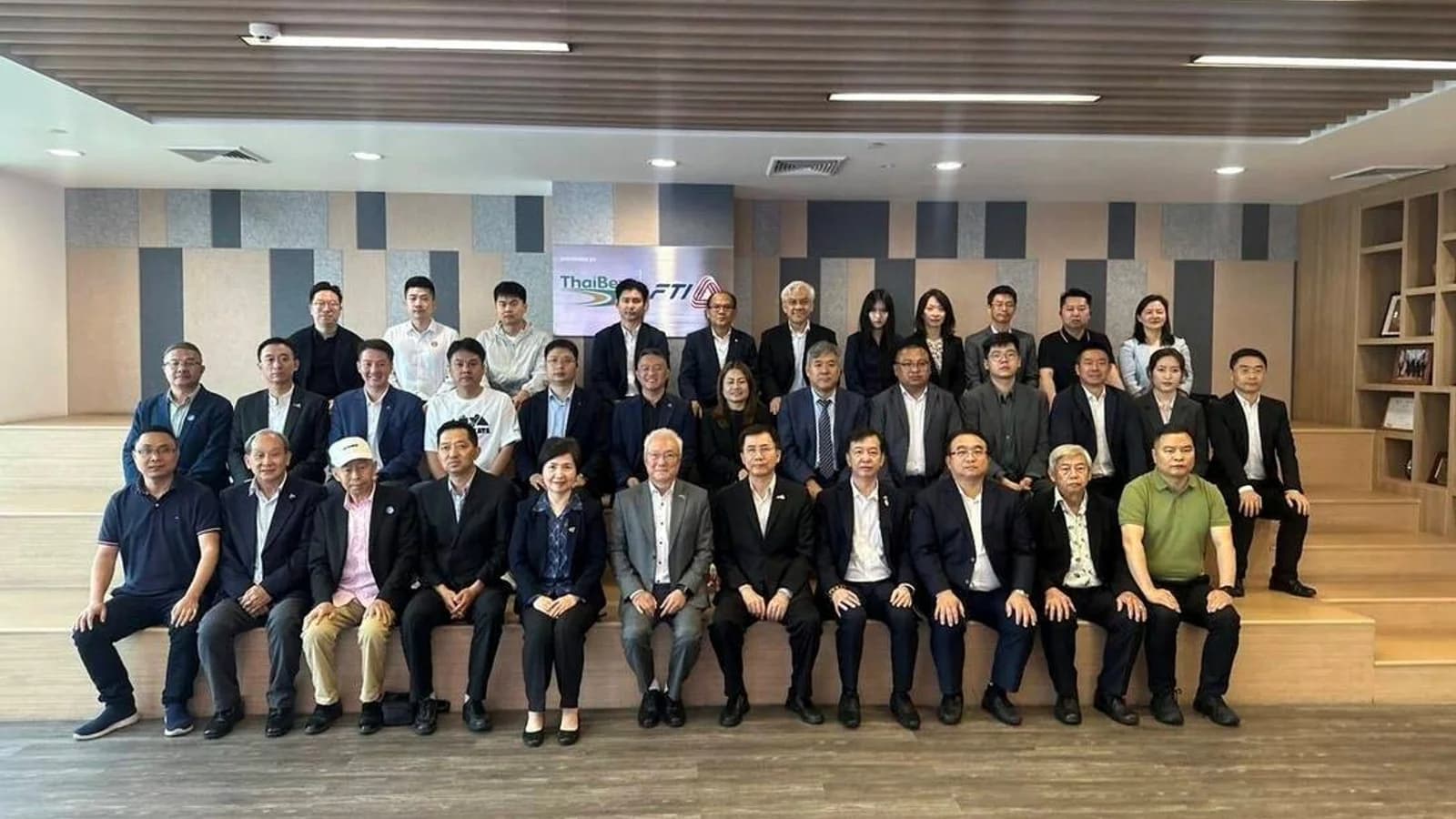 เข้าร่วมให้การต้อนรับคณะนักธุรกิจจีน เดินหน้าขยายความร่วมมือการค้า การลงทุนไทย-จีน